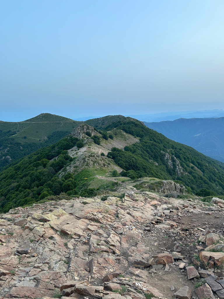 Sendero panorámico entre las cimas del Montseny