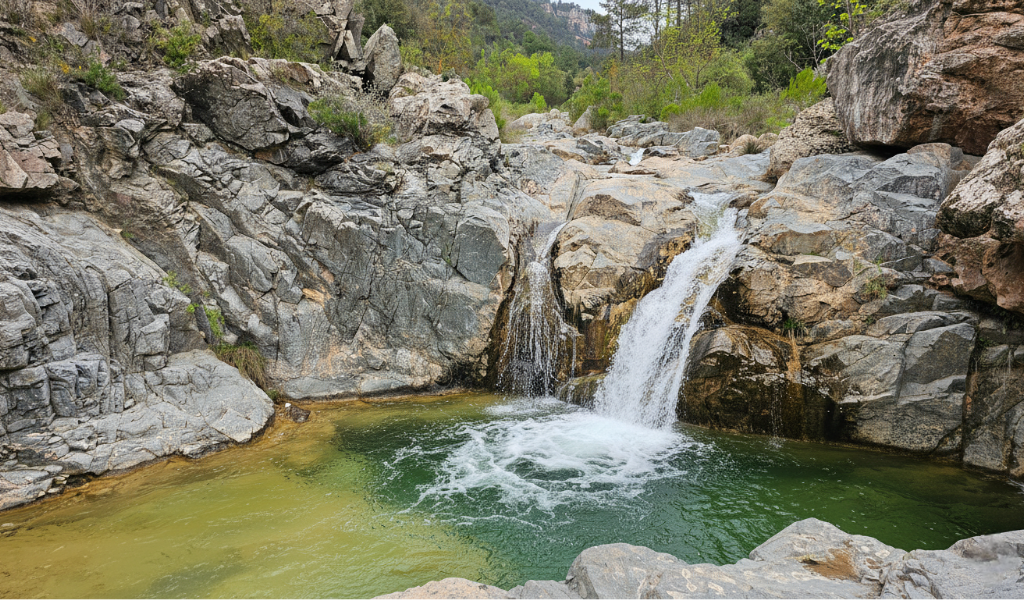 Primera poza en la ruta Gorgs de la Febró junto al río Siurana